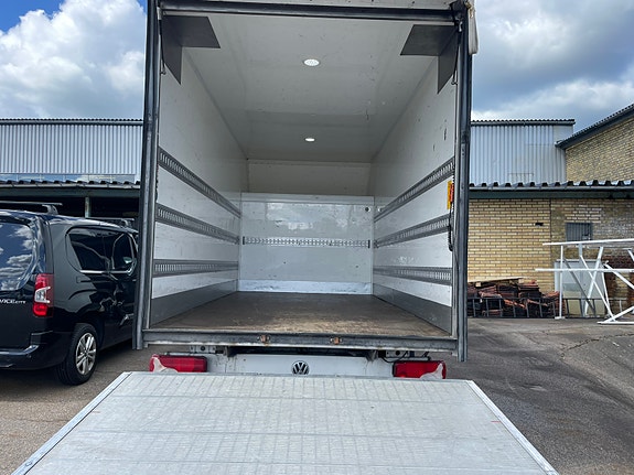 Volkswagen Crafter 4 of 5