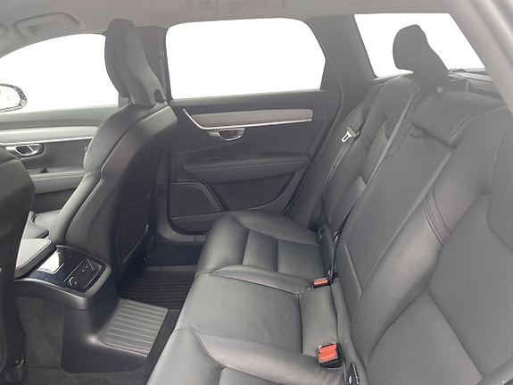 Volvo V90 7 of 15