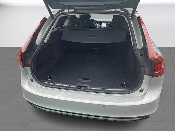 Volvo V90 10 of 15
