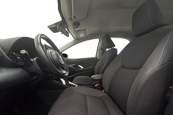 Toyota Yaris 12 of 27