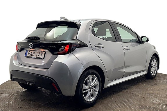 Toyota Yaris 6 of 27