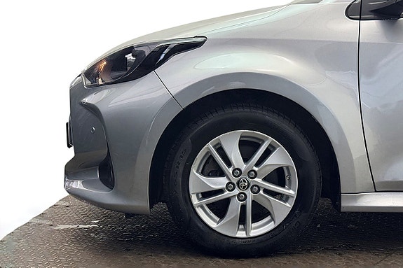Toyota Yaris 11 of 27