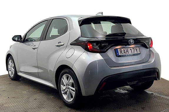 Toyota Yaris 9 of 27