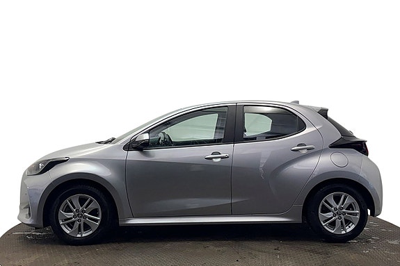 Toyota Yaris 10 of 27