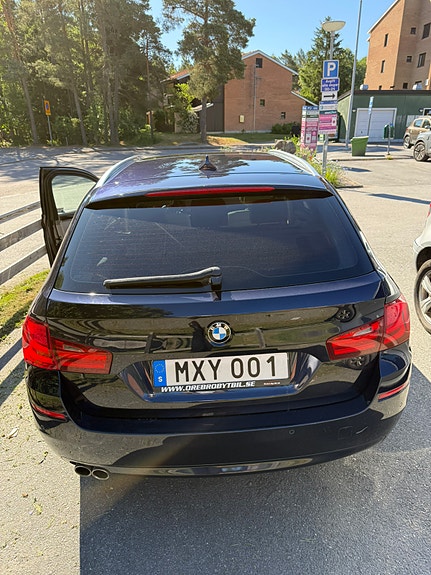 BMW 520d 4 of 5