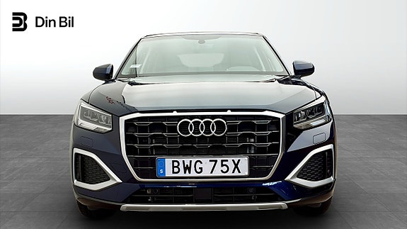 Audi Q2 4 of 5