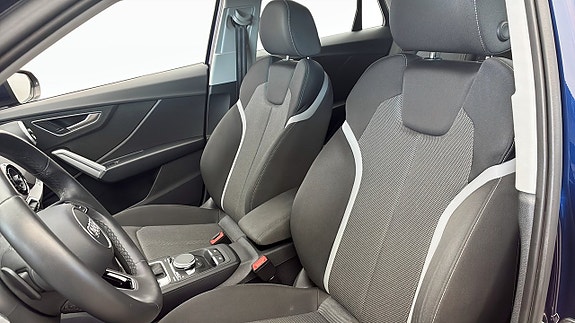 Audi Q2 8 of 12