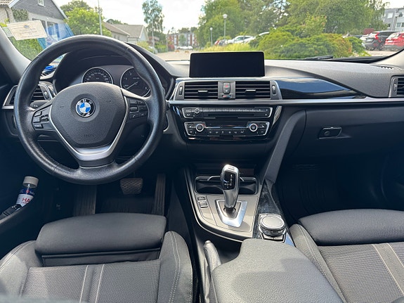 BMW 318d 8 of 27