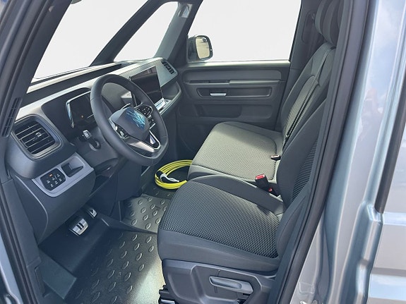Volkswagen ID. Buzz 9 of 13