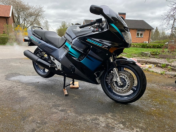 Honda CBR 1000F 2 of 5