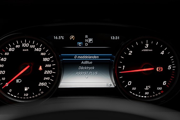 Mercedes-Benz E220 d 22 of 22