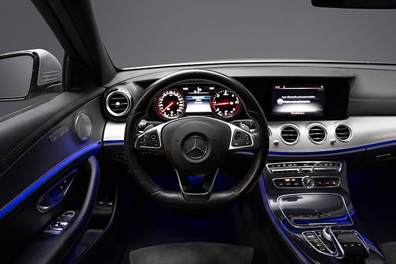 Mercedes-Benz E220 d 12 of 22