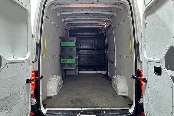Volkswagen Crafter 35 11 of 24