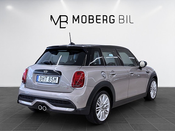 MINI Cooper S 5 of 5