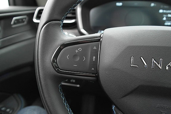 Lynk & Co 01 9 of 28