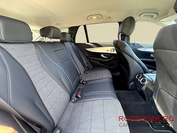Mercedes-Benz E220 9 of 13