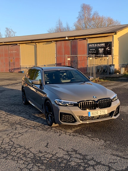 BMW 530e 5 of 5