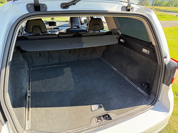 Volvo V70 5 of 5