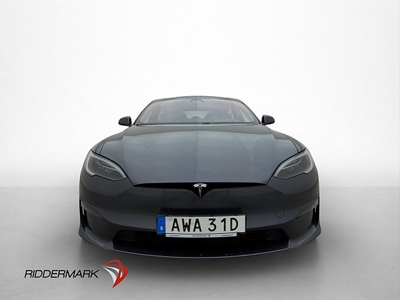 Tesla Model S 2 of 5