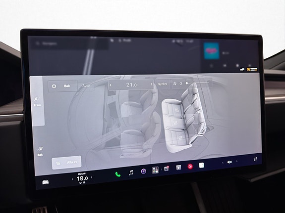 Tesla Model S 25 of 30