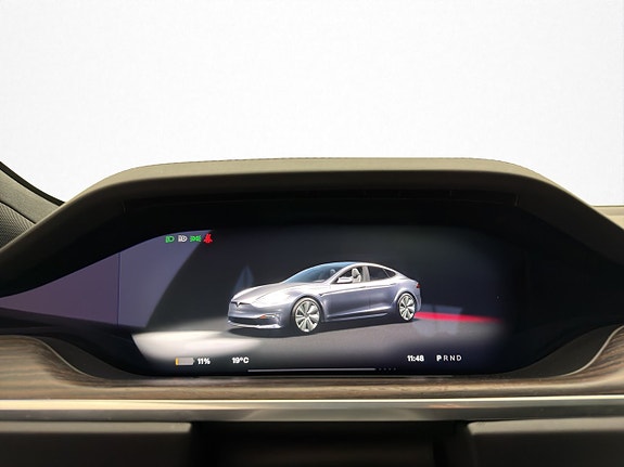 Tesla Model S 14 of 30