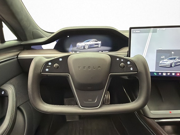 Tesla Model S 16 of 30