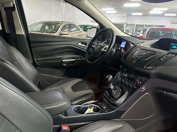 Ford Kuga 12 of 12