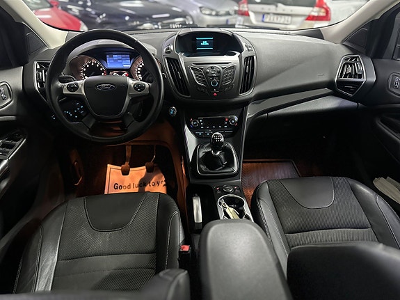 Ford Kuga 7 of 12
