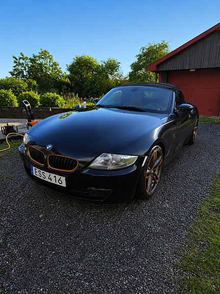 BMW Z4 2 of 5