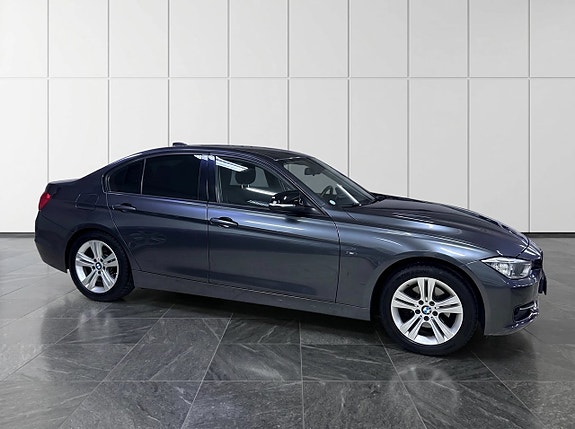BMW 320d 3 of 14
