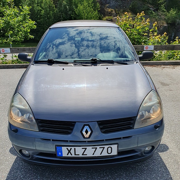 Renault Clio 3 of 5