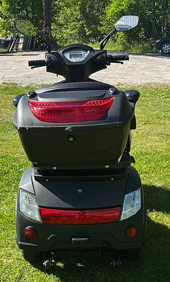 Eloped Elite X 4 of 7