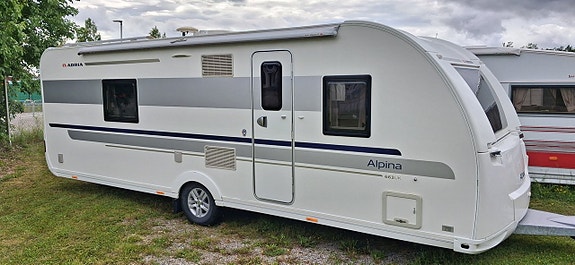 Adria Alpina 663 UK Barnkammare