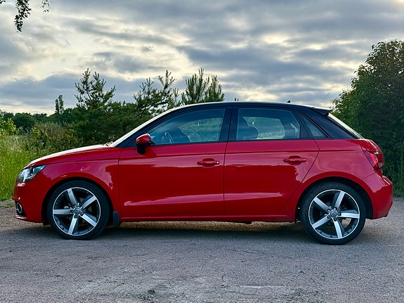 Audi A1 4 of 5