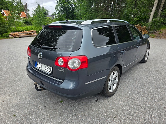 Volkswagen Passat 3 of 5