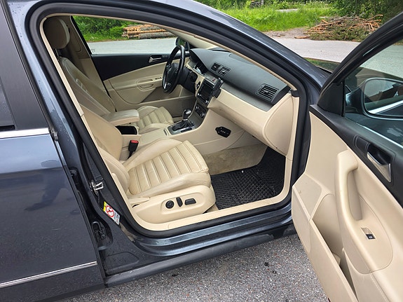 Volkswagen Passat 5 of 5