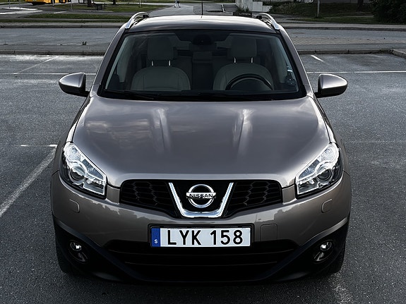 Nissan Qashqai 2 of 5