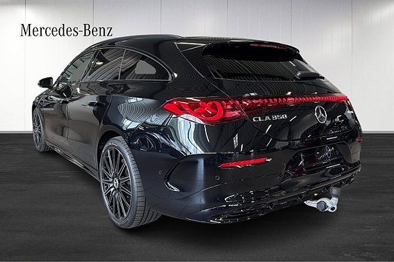 Mercedes-Benz CLA350 3 of 5