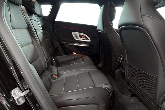 Mercedes-Benz CLA350 12 of 15