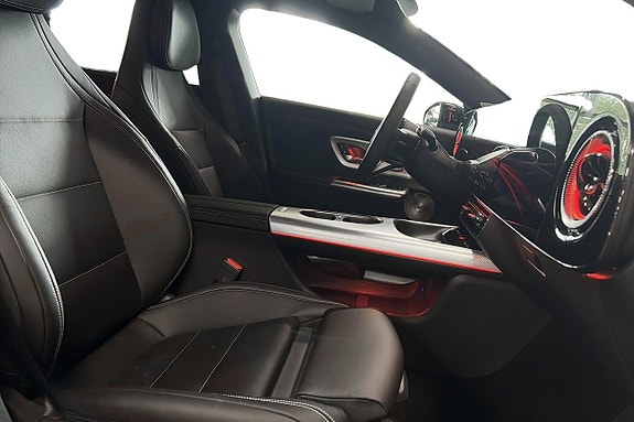 Mercedes-Benz CLA350 5 of 5