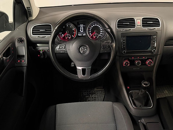 Volkswagen Golf VI 14 of 19