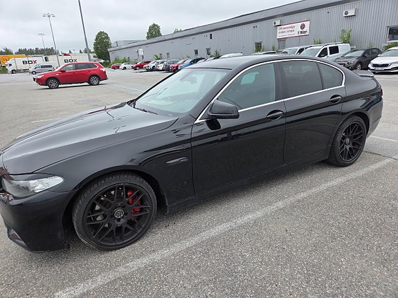 BMW 525d 5 of 18