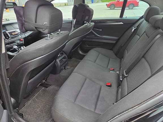 BMW 525d 14 of 18