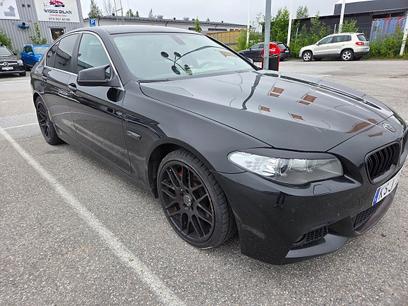 BMW 525d 2 of 18