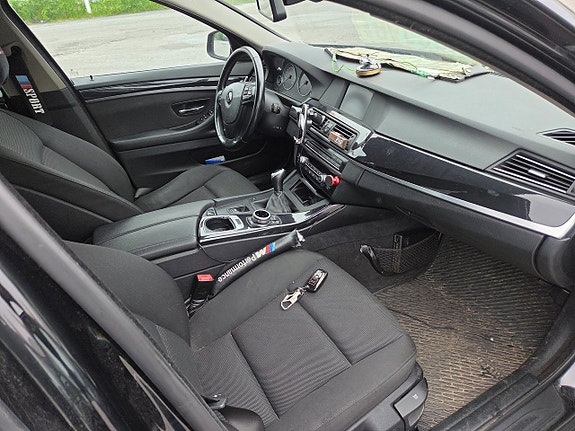 BMW 525d 11 of 18