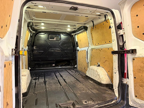 Ford Transit Custom 19 of 20