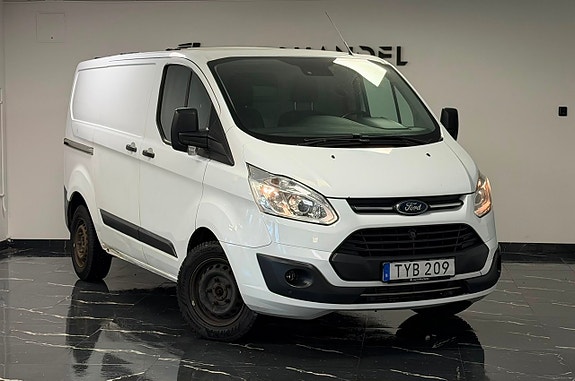 Ford Transit Custom 3 of 5