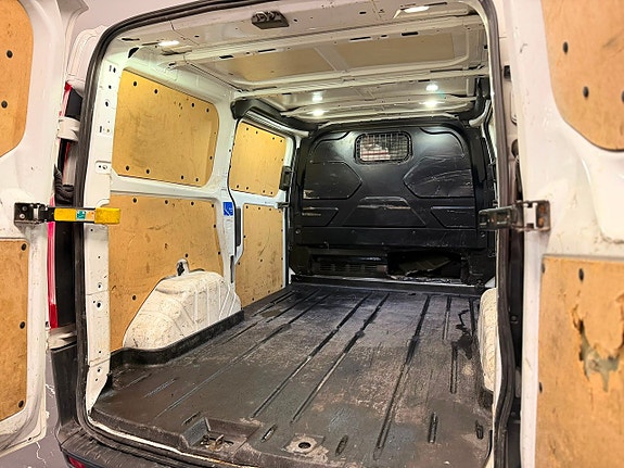 Ford Transit Custom 17 of 20