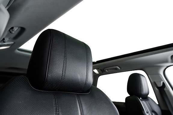 Land Rover Range Rover Sport 27 of 28