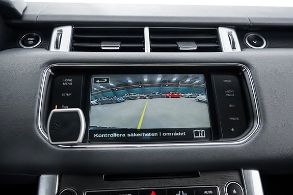 Land Rover Range Rover Sport 17 of 28